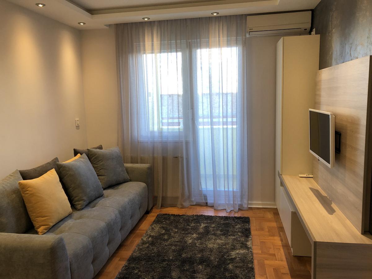 5 Stars Apartment With Free Garage Place Novi Sad Exterior photo