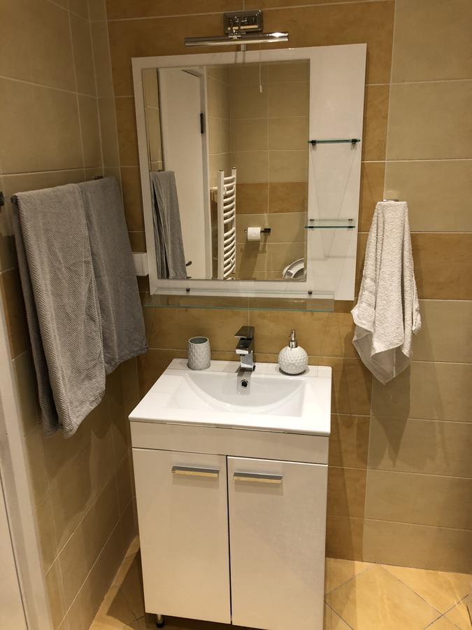 5 Stars Apartment With Free Garage Place Novi Sad Exterior photo